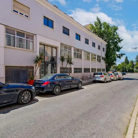 Appartamento Lovely Fully Equipped Near Subway N6 Lisbona