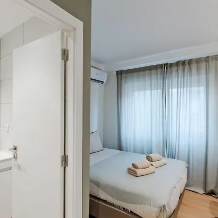 Lovely Fully Equipped Near Subway N6 *