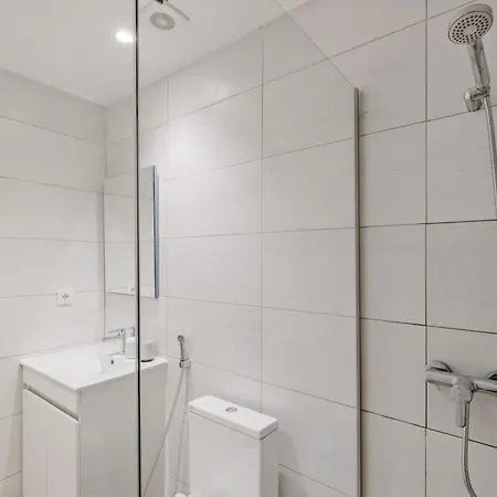Lovely Fully Equipped Near Subway N6 דירה ליסבון